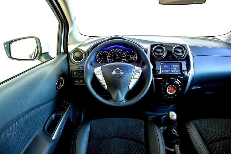 Nissan Note 2014 салон