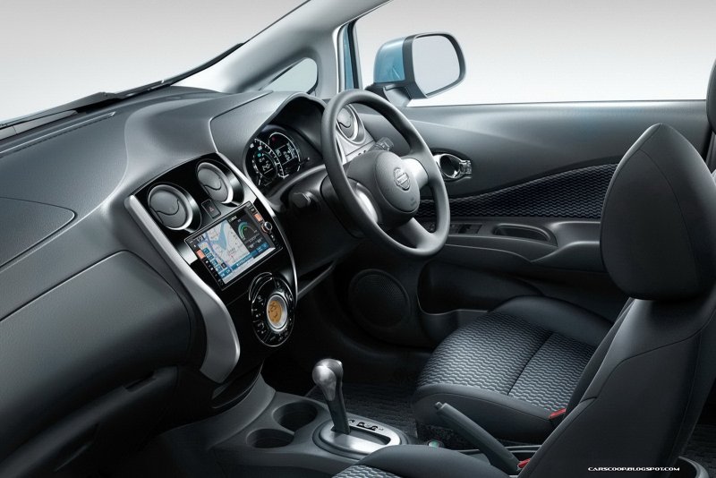 Nissan Note 2013 салон