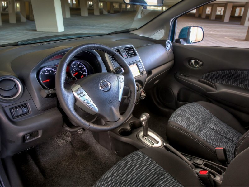 Nissan Note 2014 салон