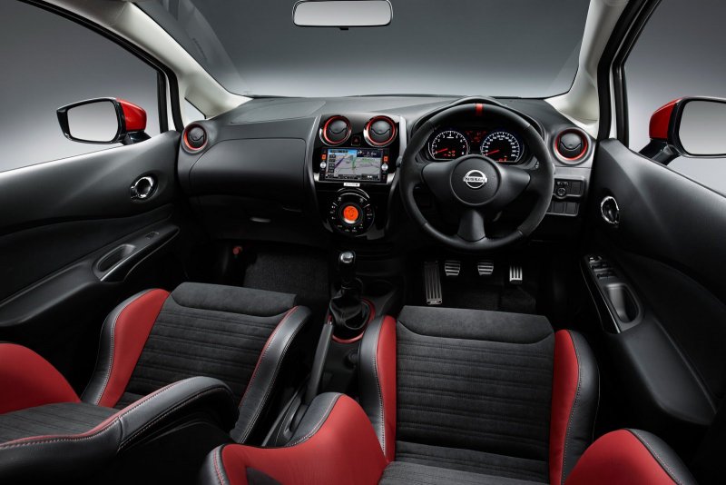 Nissan Note Nismo 2015