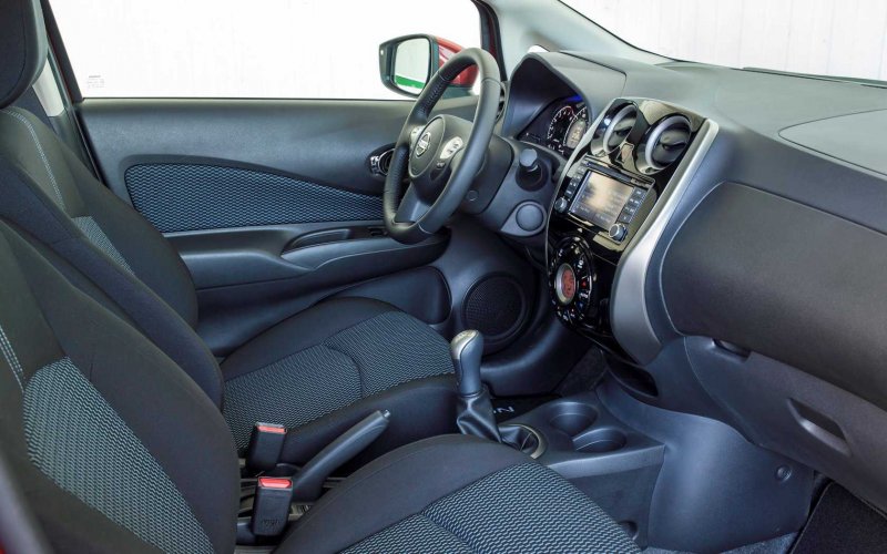 Nissan Note 2014 салон