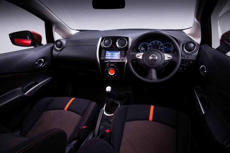 Nissan Note 2014 салон