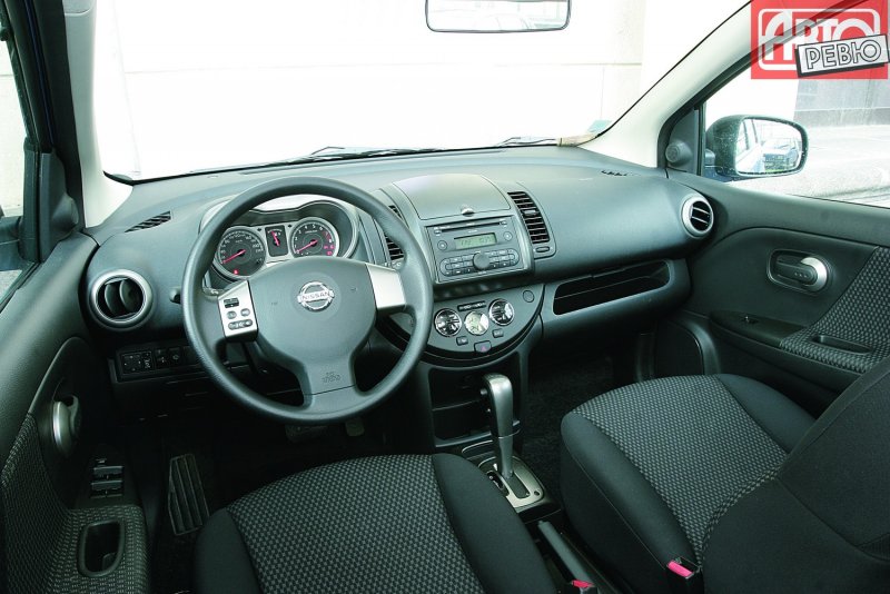 Nissan Note 2008 салон