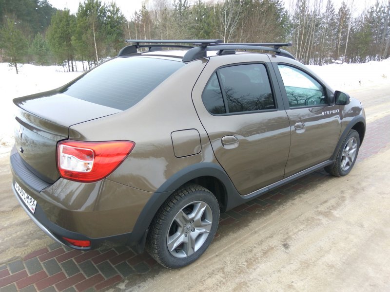 Renault Logan Stepway коричневый