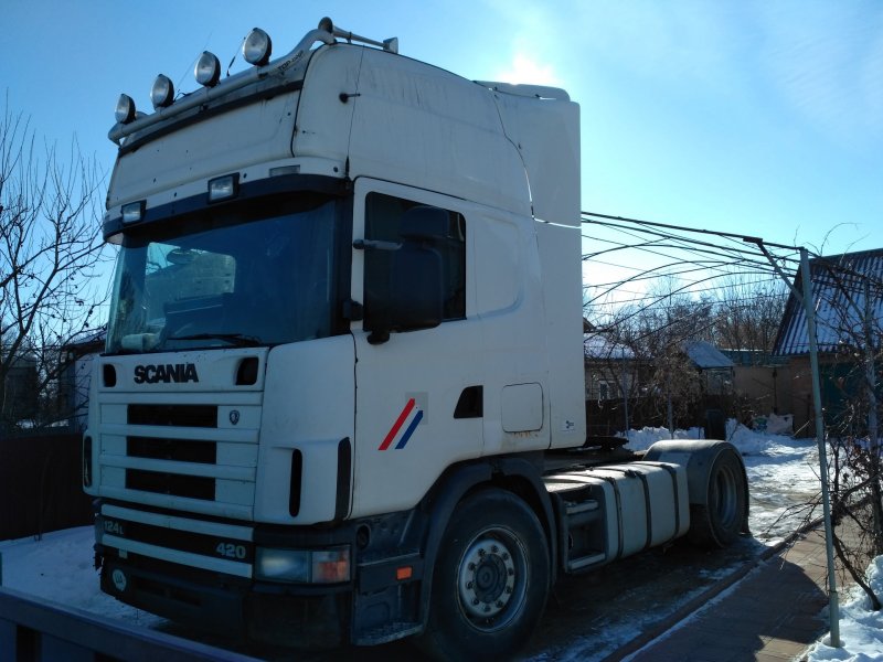 Скания 124 2000 года 380 л.с