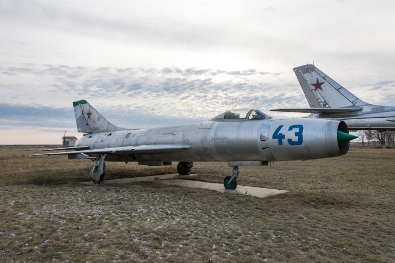 Су-9 самолет