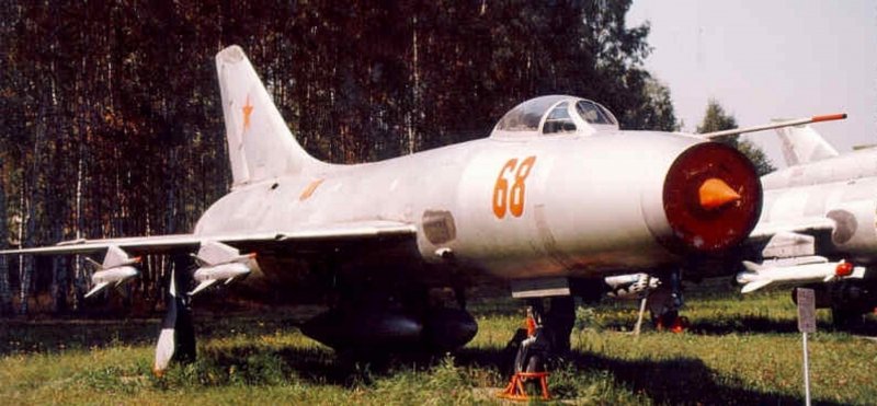 Истребитель-перехватчик Су-9 (т-43)