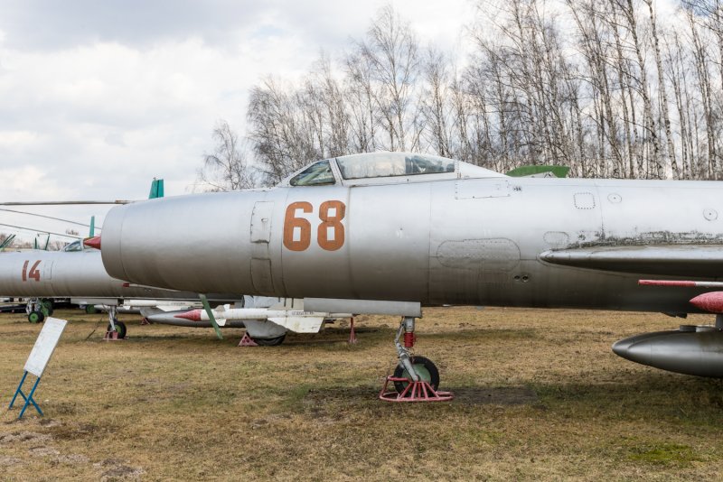 Су-9 самолет