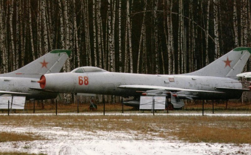 Самолет Су 9 перехватчик