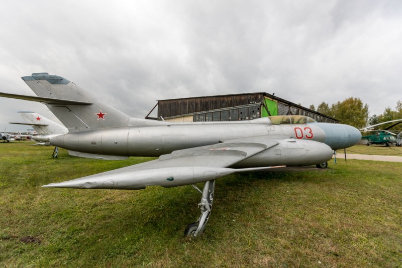 Самолет Су-9у и Су-7уб