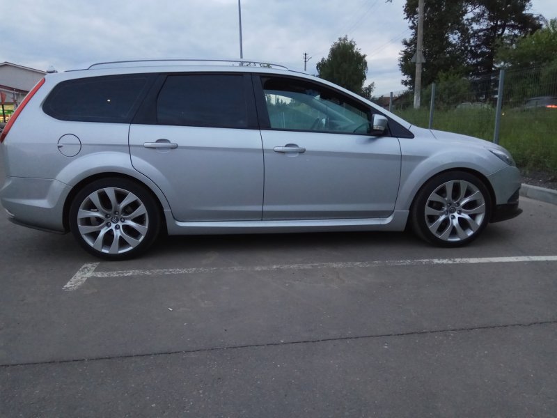 Ford Focus 2 универсал r18