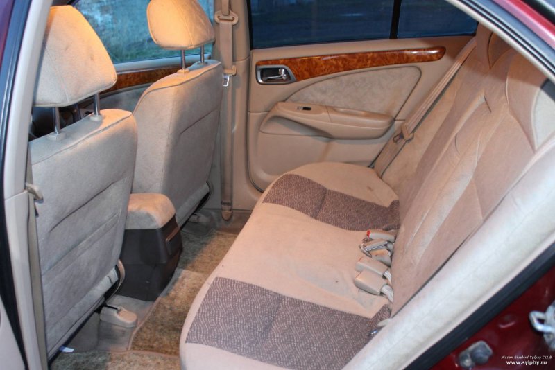 Nissan Bluebird Sylphy 2002 салон