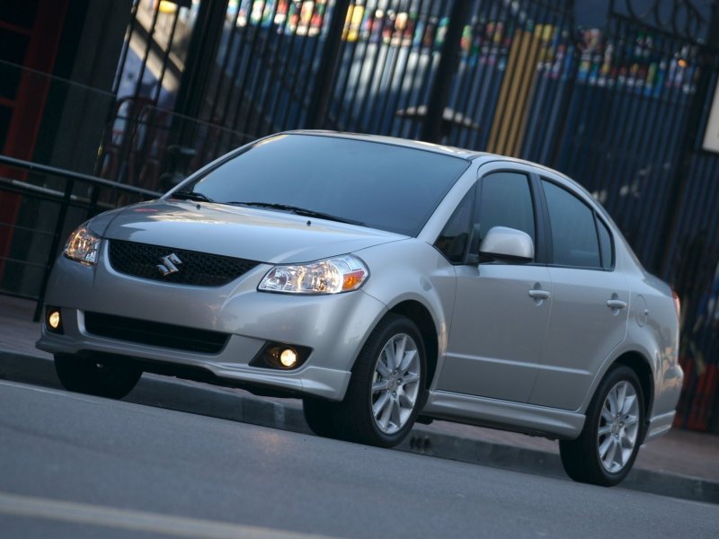 Suzuki sx4 2010 седан