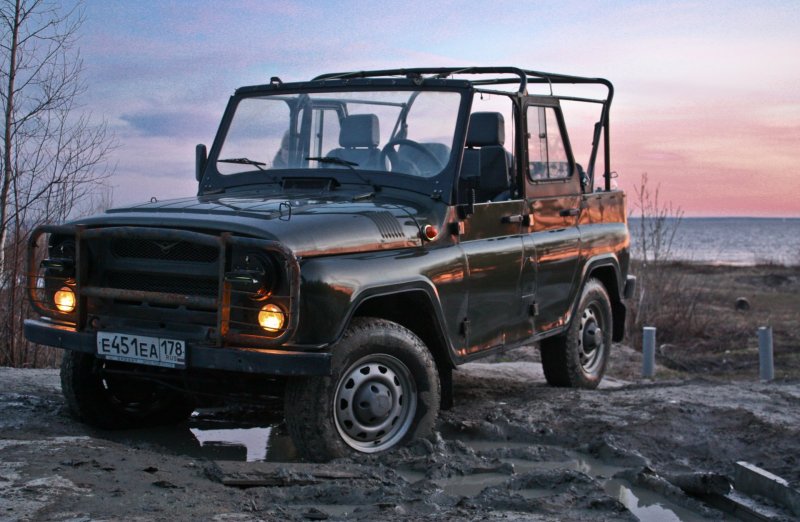 UAZ 469 Hunter