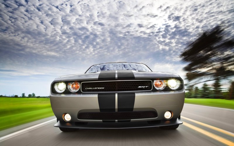 Dodge Challenger srt8 392