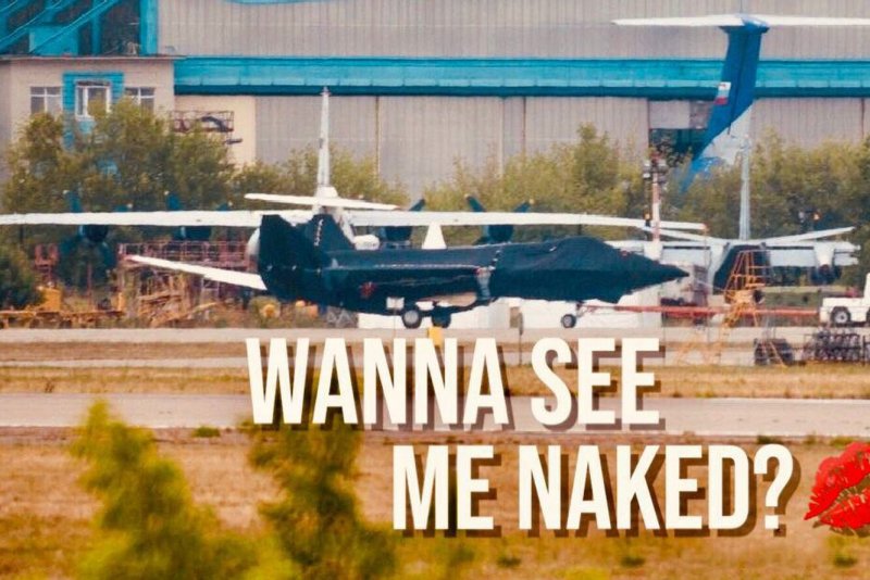 Макс 2021 новый военный самолет показ