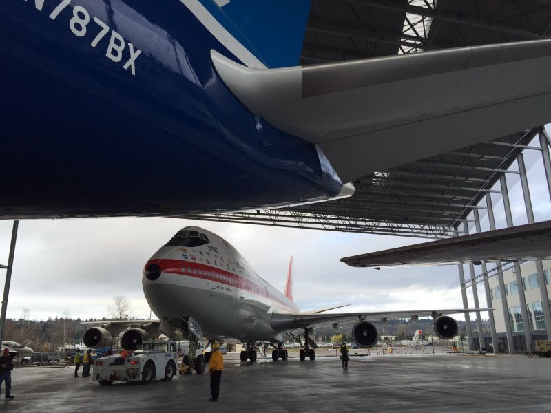 Боинга 747 первые самолеты