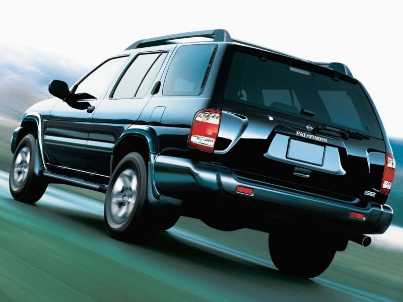 Nissan Pathfinder II r50