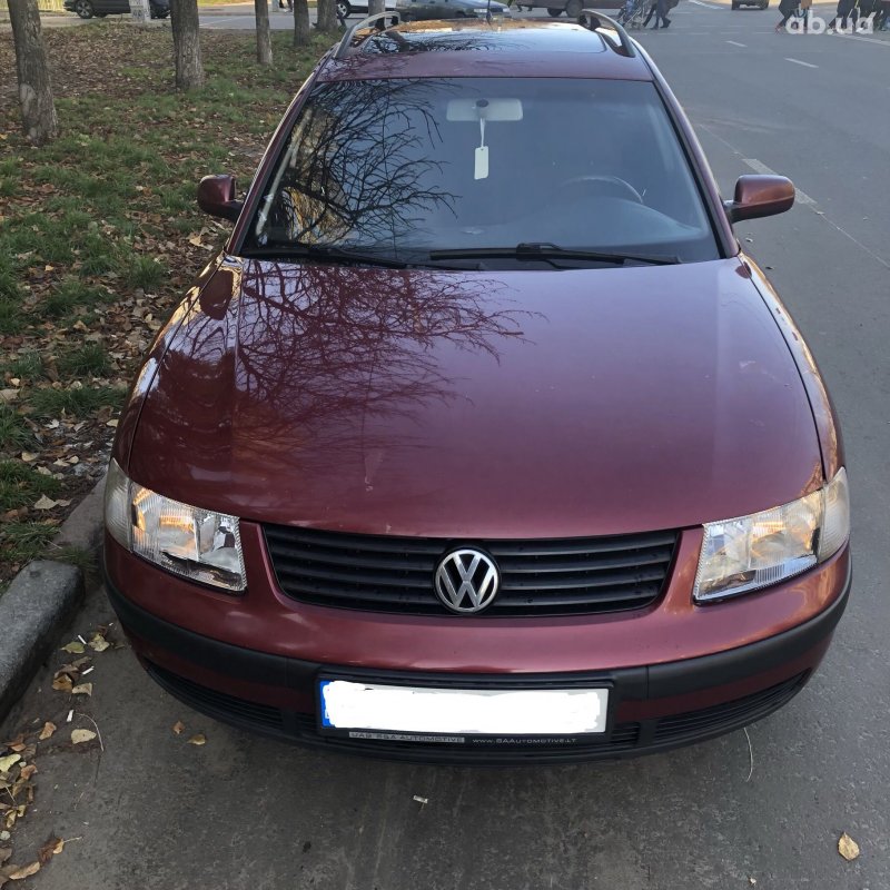 Volkswagen Passat 1999 вид сбоку
