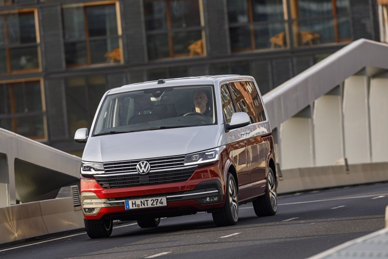 Новый Volkswagen Multivan 6.1