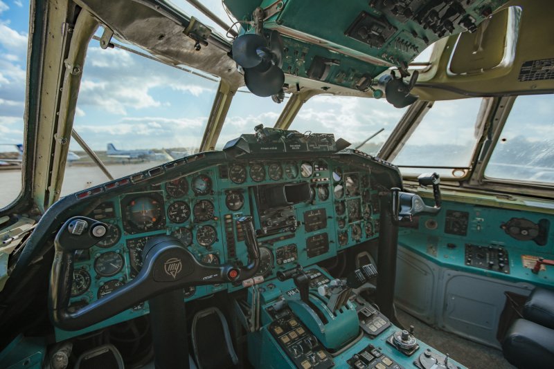 Ту 154 кабина пилотов
