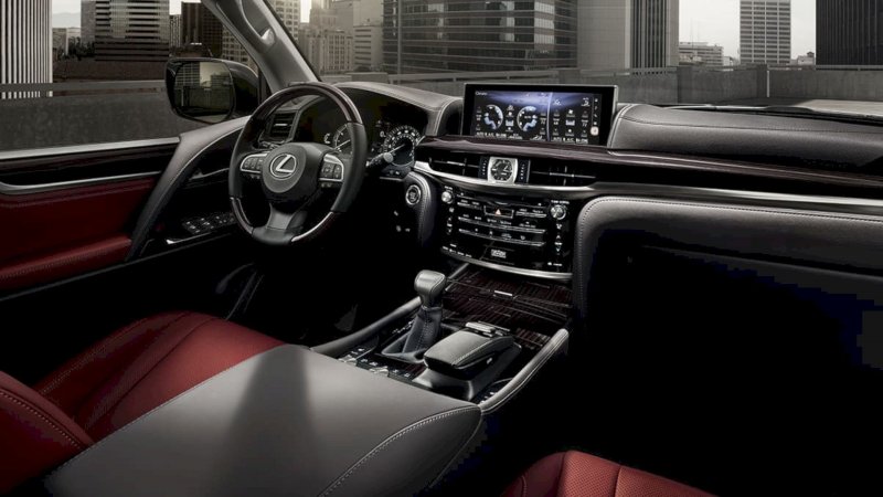 Lexus LX 570 салон