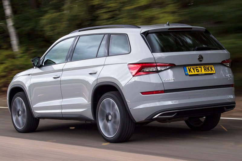 Skoda Kodiaq красный