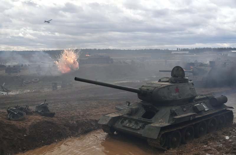 Танк т-34 в бою