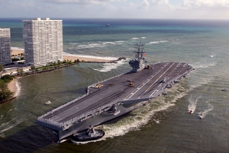 Авианосец США "Рональд Рейган"