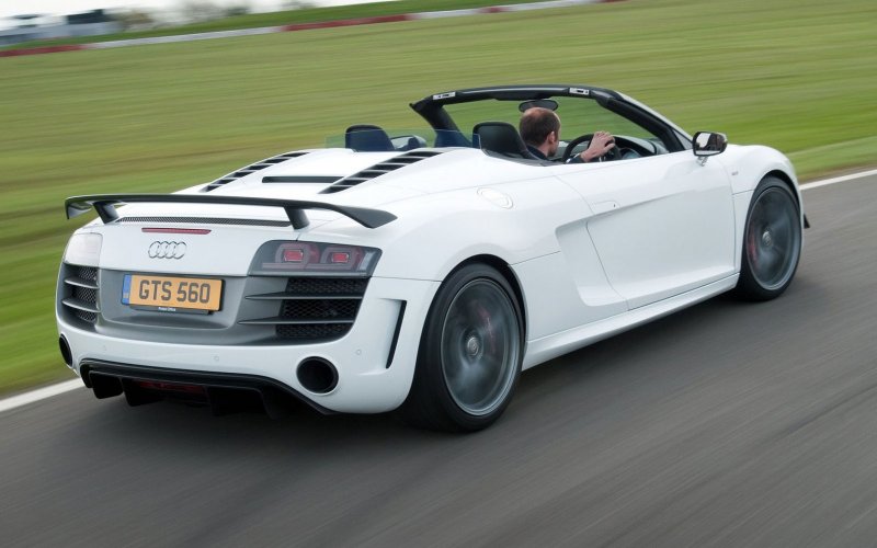 Audi r8 gt 2011