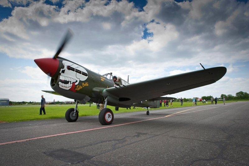 Curtiss p-40