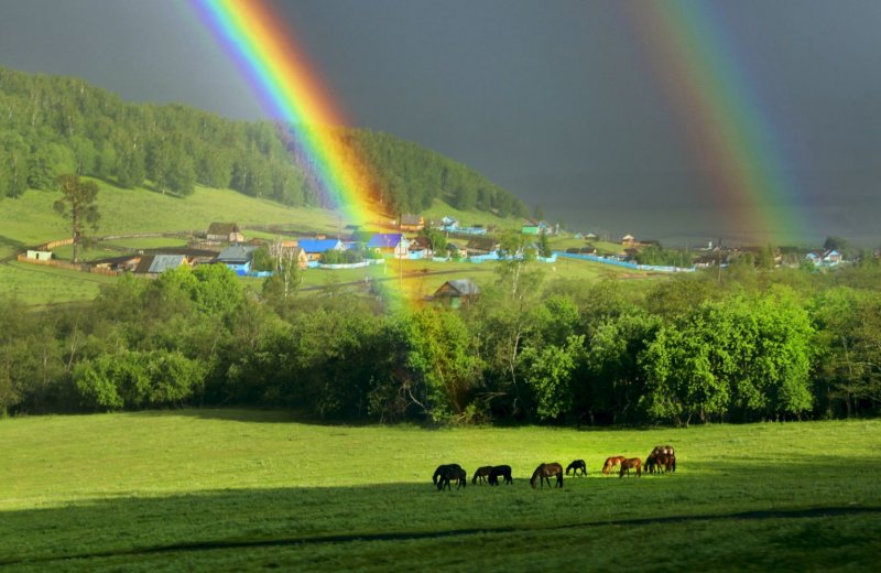 Самолет и Радуга
