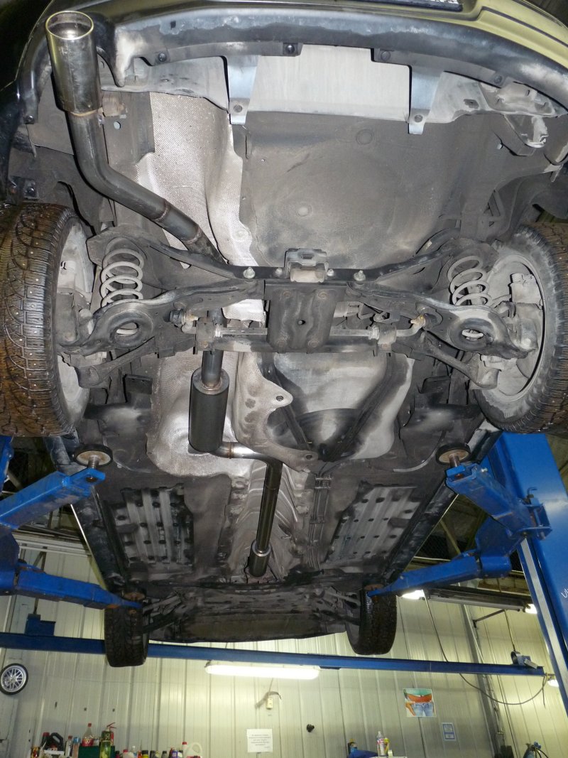 Mazda 3bk 2.0 снизу