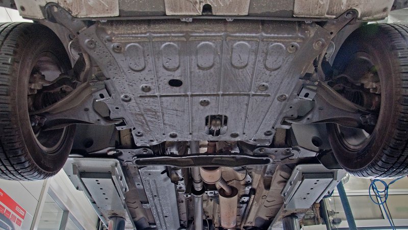 Renault Duster снизу