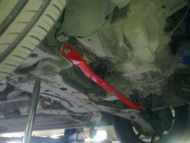 Mazda 3 BK Kakumei нижняя распорка