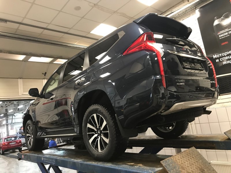 Pajero Sport 2018