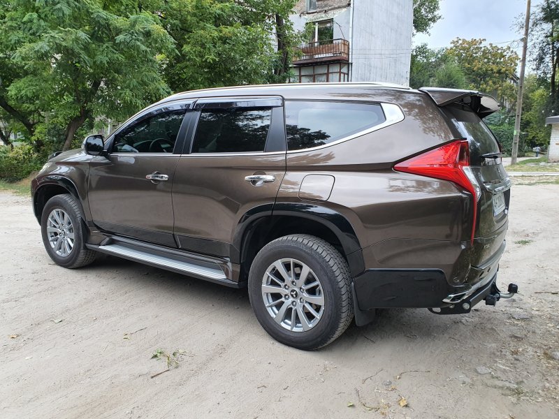Mitsubishi Pajero Sport 2.4