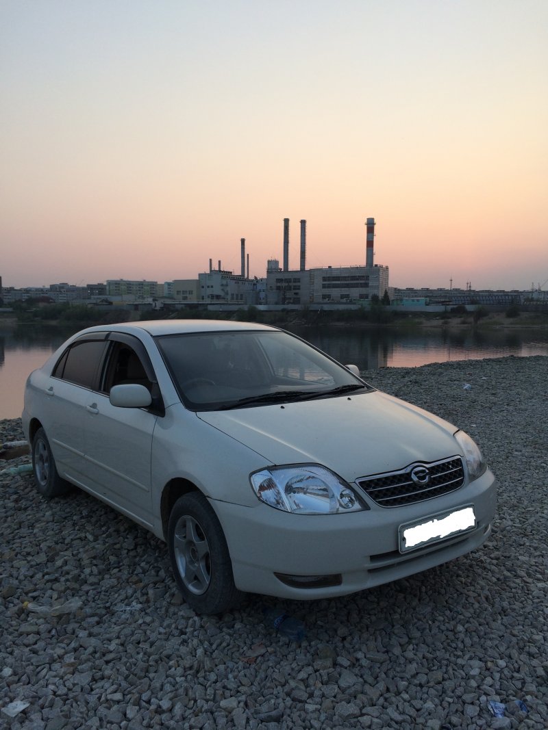 Toyota Corolla 121