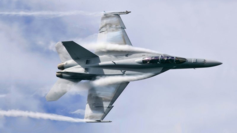 Ф-18 супер Хорнет