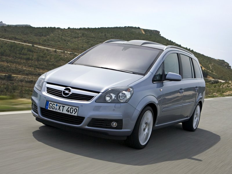 Opel Zafira 2005 2.2