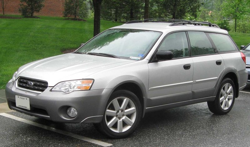 Subaru Outback седан
