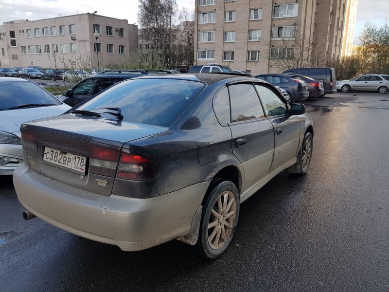 Субару Аутбек 2000г