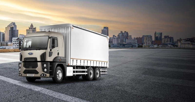 Ford Cargo 3233s