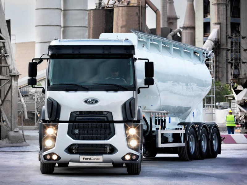 Ford Cargo фура