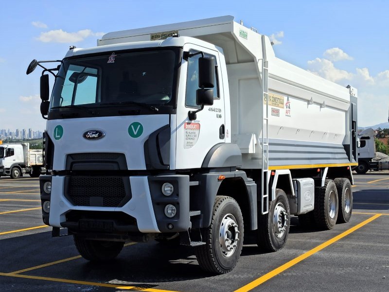 Ford 4142d 8x4