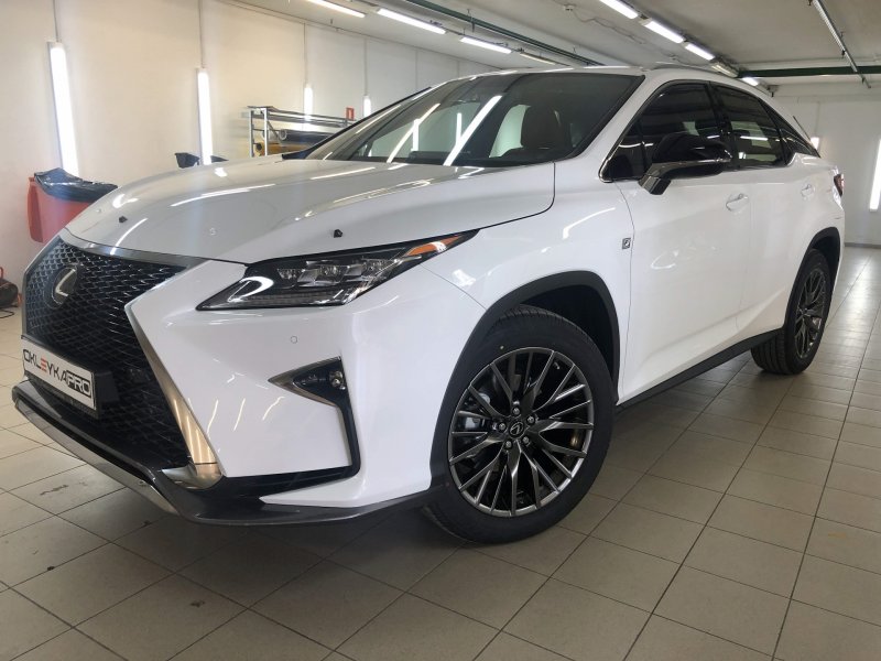 Lexus FX 300