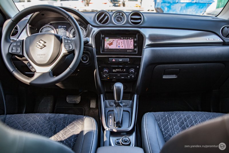 Suzuki Grand Vitara 2019 салон