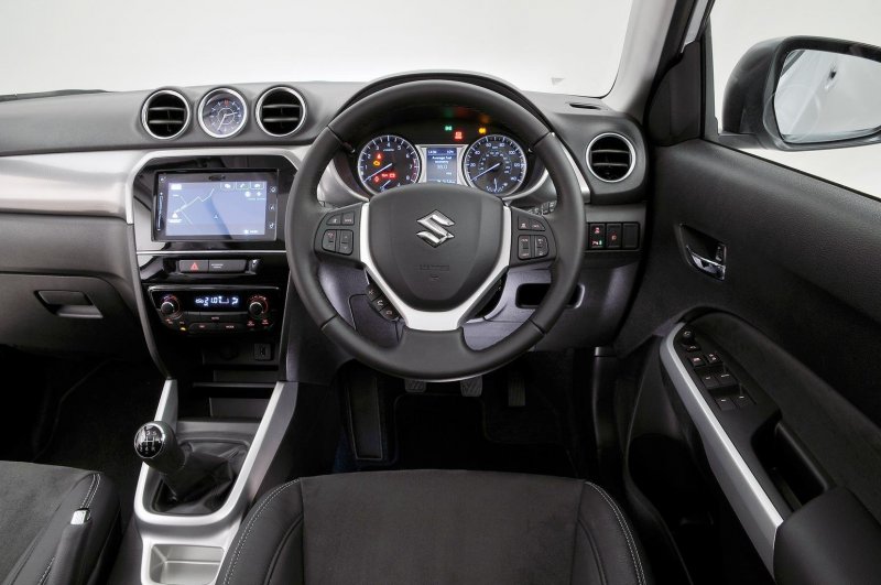 Suzuki Vitara 2021 салон