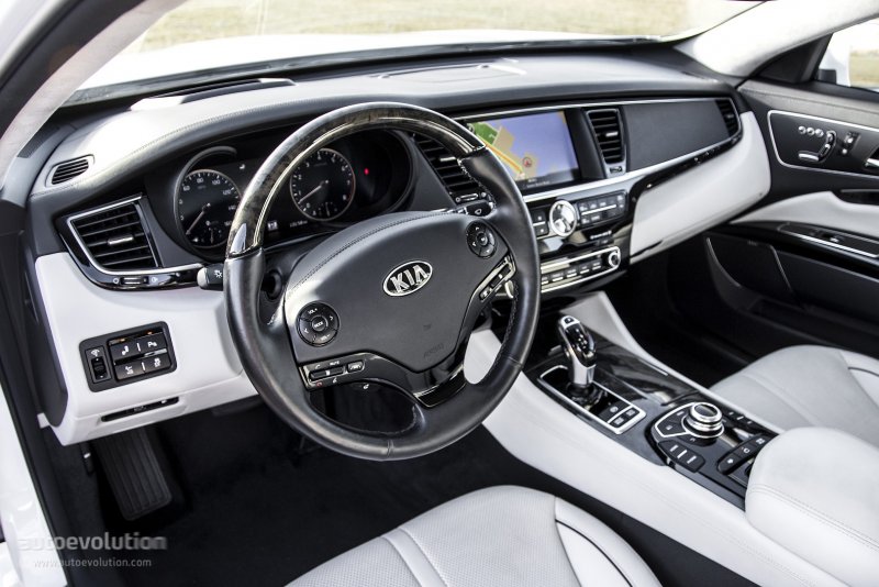 Kia 900 салон