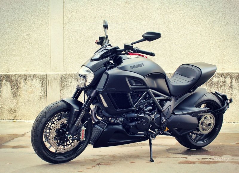 Дукати мотоцикл Diavel